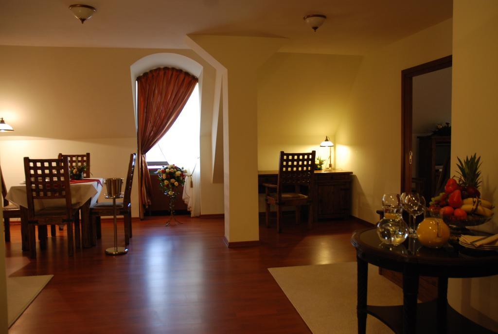 Zamek Królewski Boutique Hotel Niepołomice Extérieur photo