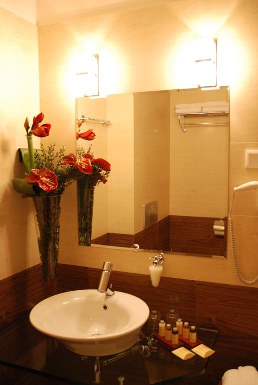 Zamek Królewski Boutique Hotel Niepołomice Extérieur photo