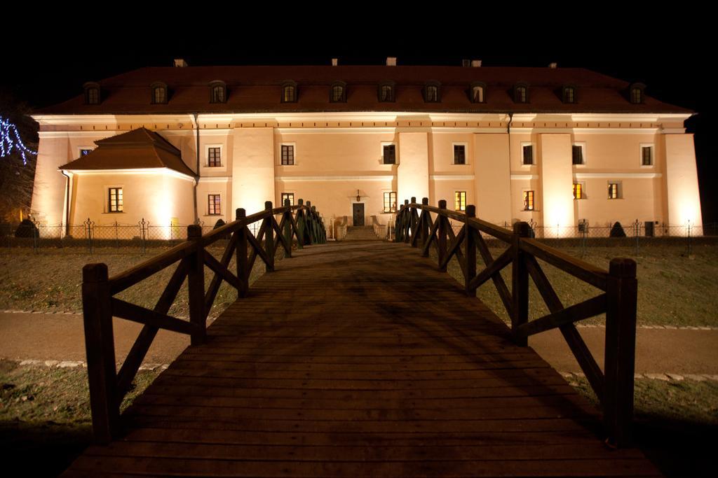 Zamek Królewski Boutique Hotel Niepołomice Extérieur photo