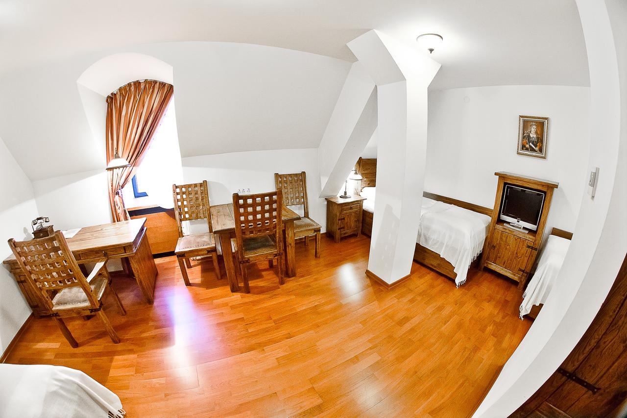 Zamek Królewski Boutique Hotel Niepołomice Extérieur photo